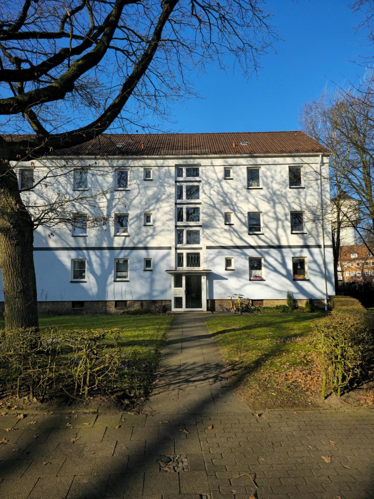 Zentrale 3-Zimmer Wohnung Mit Balkon - Perfekt Fuer Monteure Und Familien Neumuenster Exterior photo